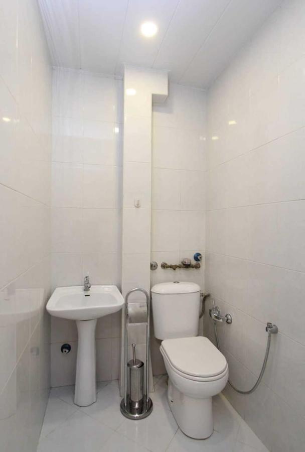 Sunny Apartment In The Center 耶烈万 外观 照片